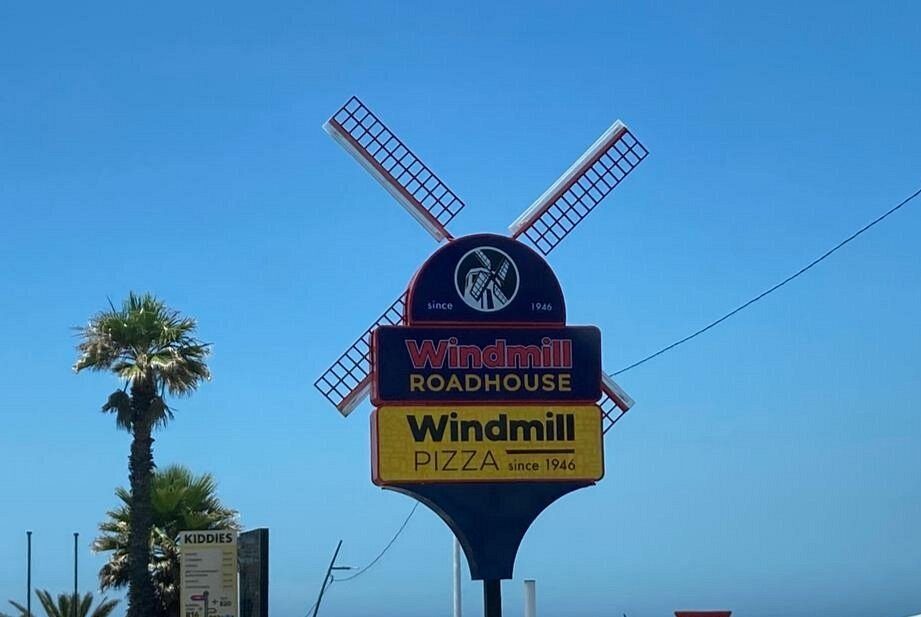 Windmill Roadhouse & Pizza